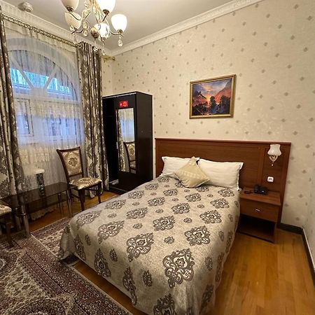 Sarbon Hotel Ташкент Екстер'єр фото