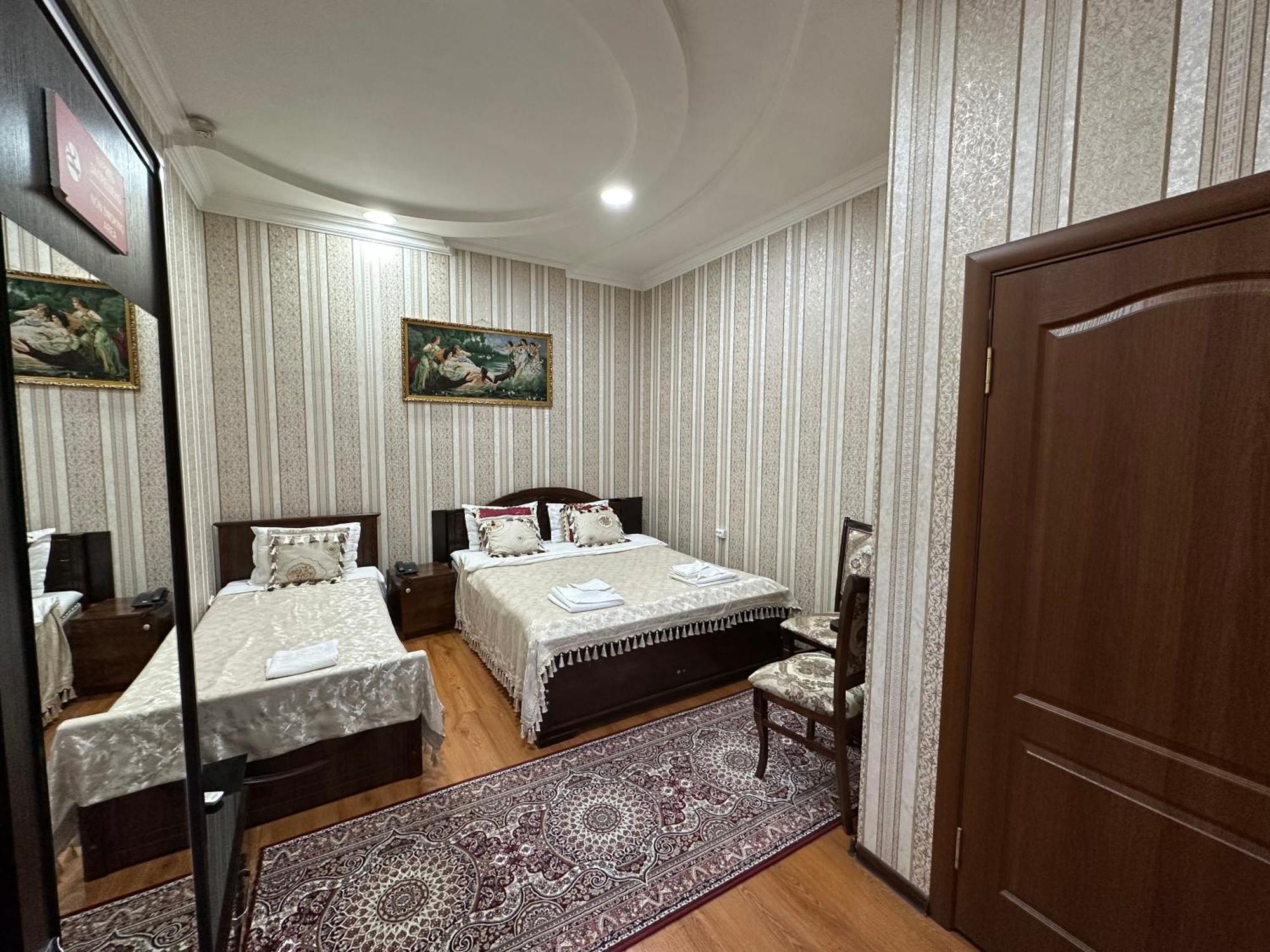 Sarbon Hotel Ташкент Екстер'єр фото