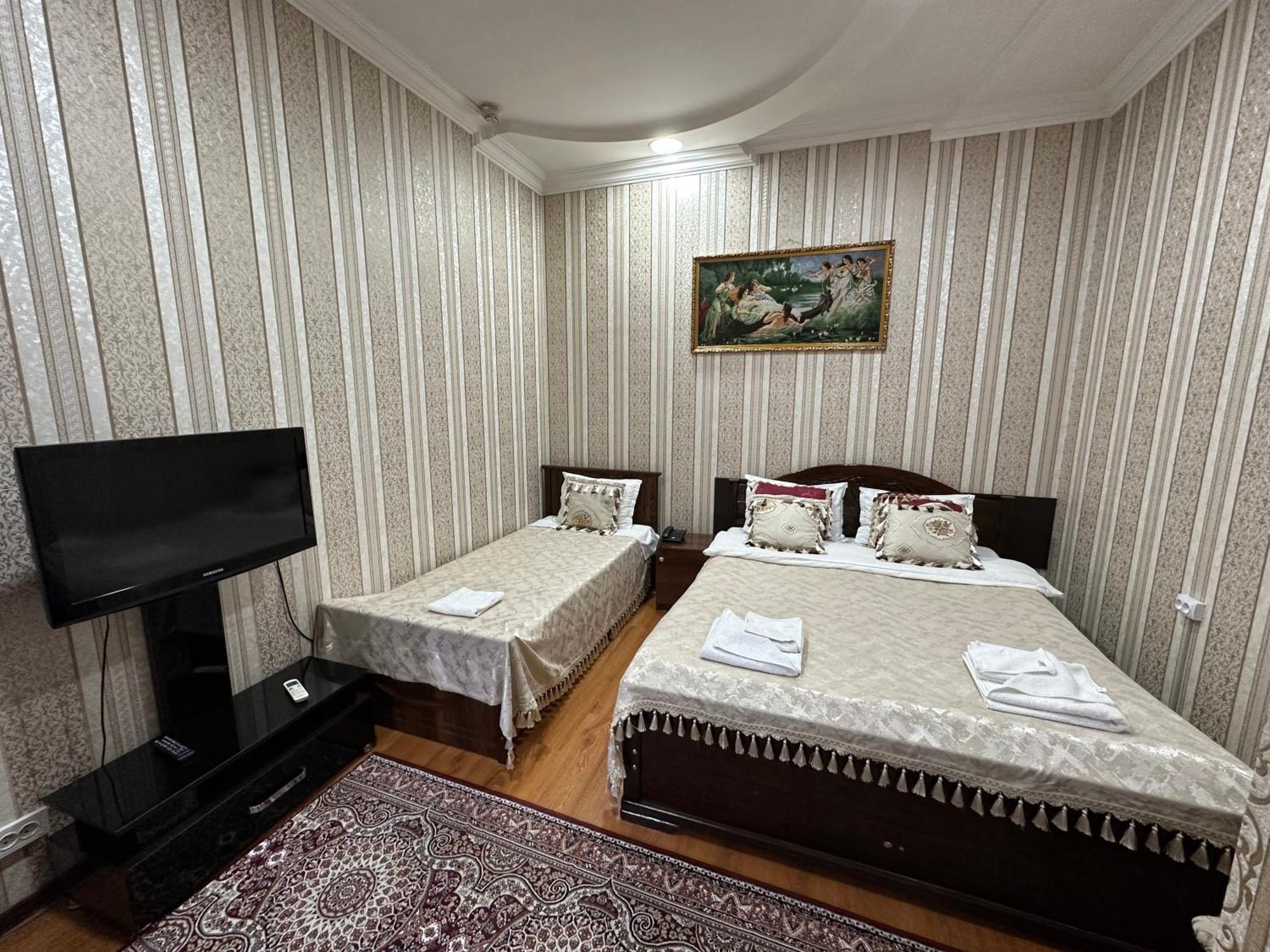 Sarbon Hotel Ташкент Екстер'єр фото